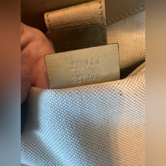 Gucci Guccissima Sukey Champagne Leather Tote Bag with Embossed GGs - Picture 11 of 15